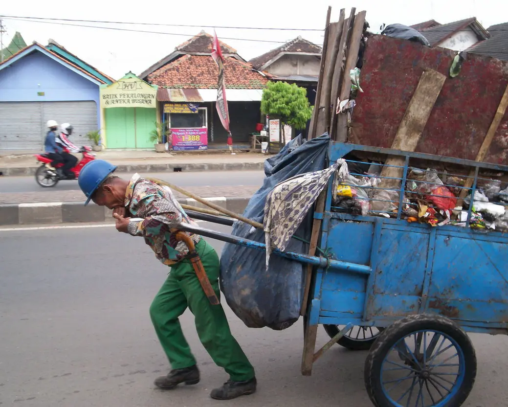Kota Bandung Anggarkan Rp348 Miliar untuk Kelola Sampah pada 2026